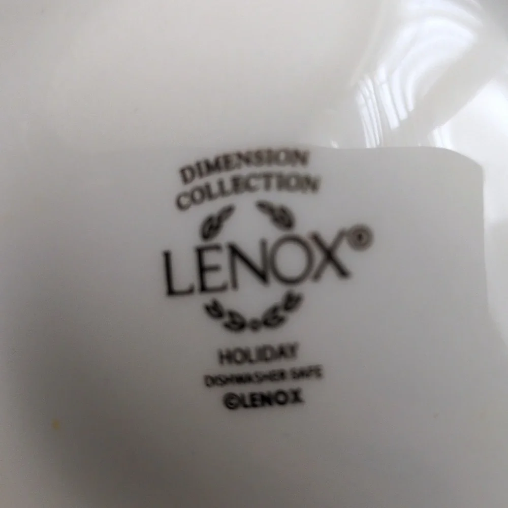 Lenox holiday dimension